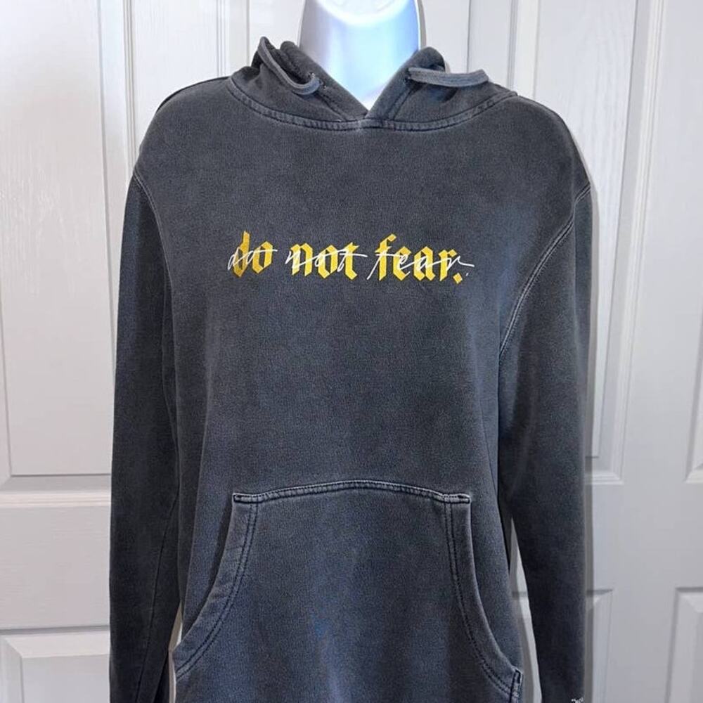 Independent Do Not Fear Weathered Hoodie Womens Extra Small